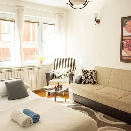Cute And Cozy Studio - Excellent Location * Saraievo