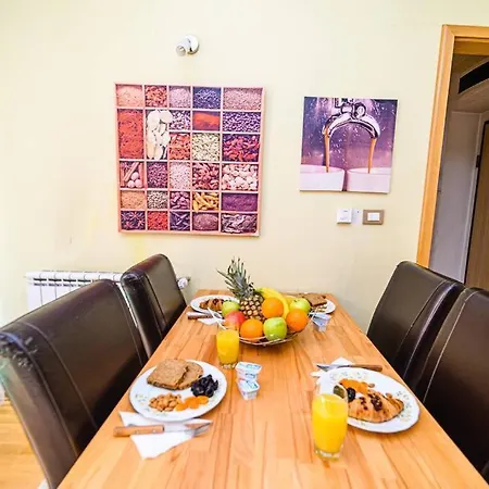 Cute And Cozy Studio - Excellent Location Apartment
